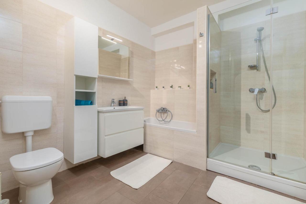 Apartment Melanie Pula Luaran gambar